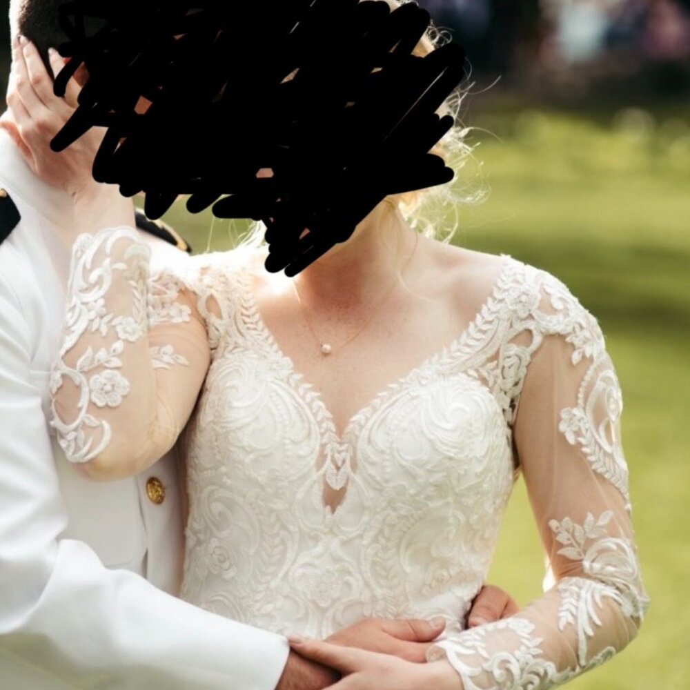 Allure Bridal Designer Gown - Picture 3 of 5